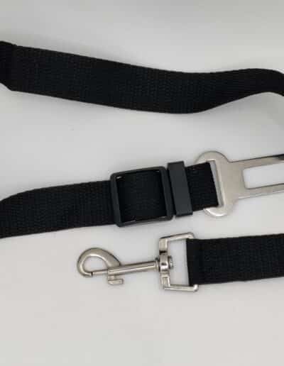 attache ceinture de sécurité pour chien voiture